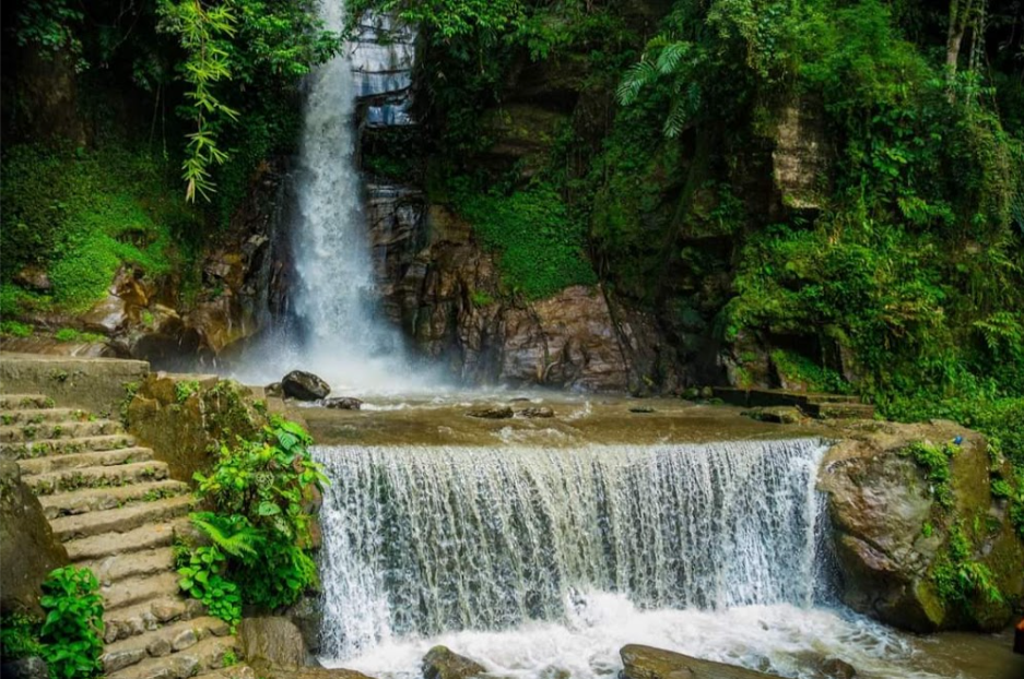 The scenic Banjhakri Waterfalls and Shamanic energy park in Gangtok