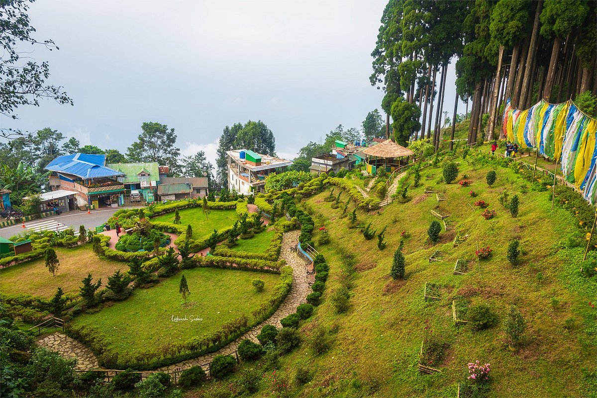 Darjeeling Offbeat Lamahatta Tour Package